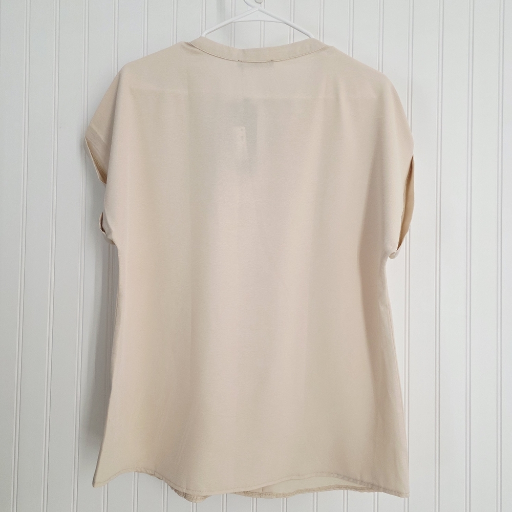 Gaharu Cream Women's Business Casual Blouse Size M - Picture 6 of 6